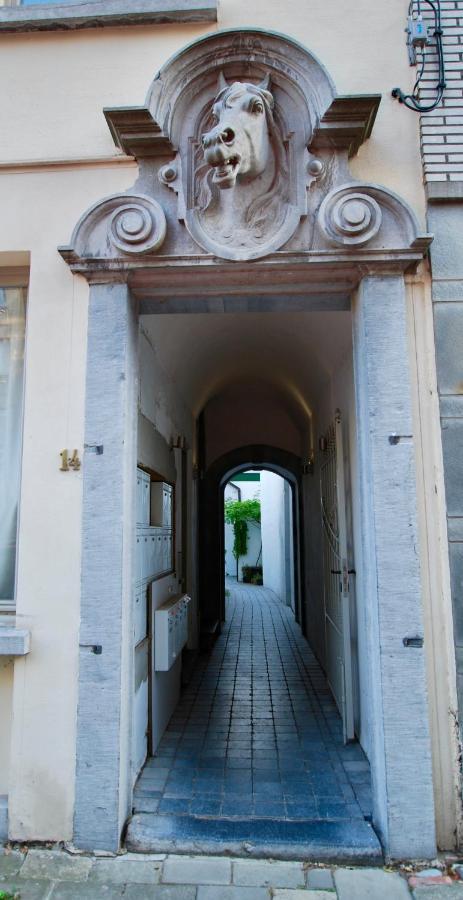 Historical Miniature House In The Heart Of Antwerp Apartment Exterior photo