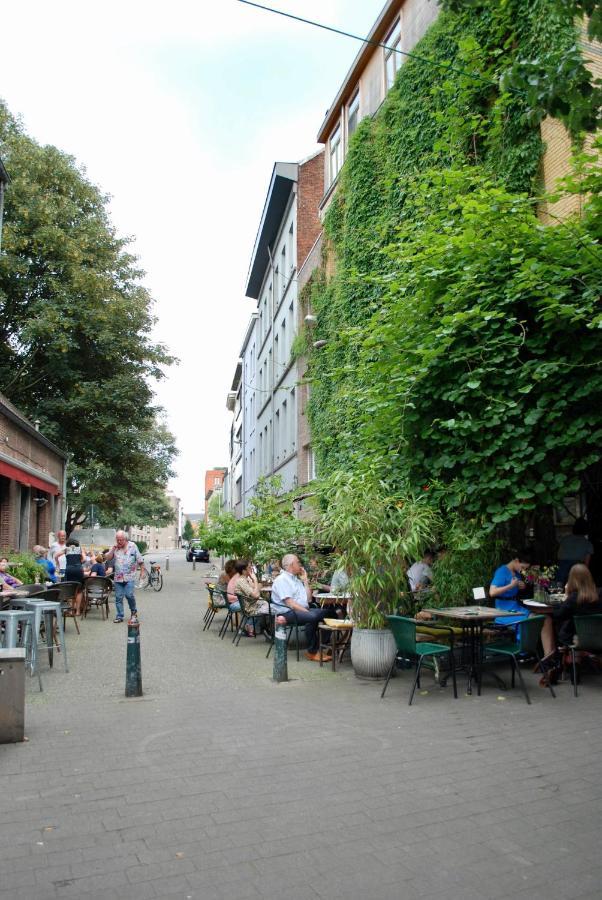 Historical Miniature House In The Heart Of Antwerp Apartment Exterior photo